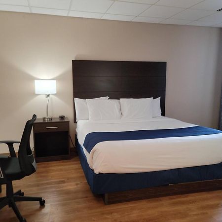Ariel Broadway Hotel Lorain 外观 照片