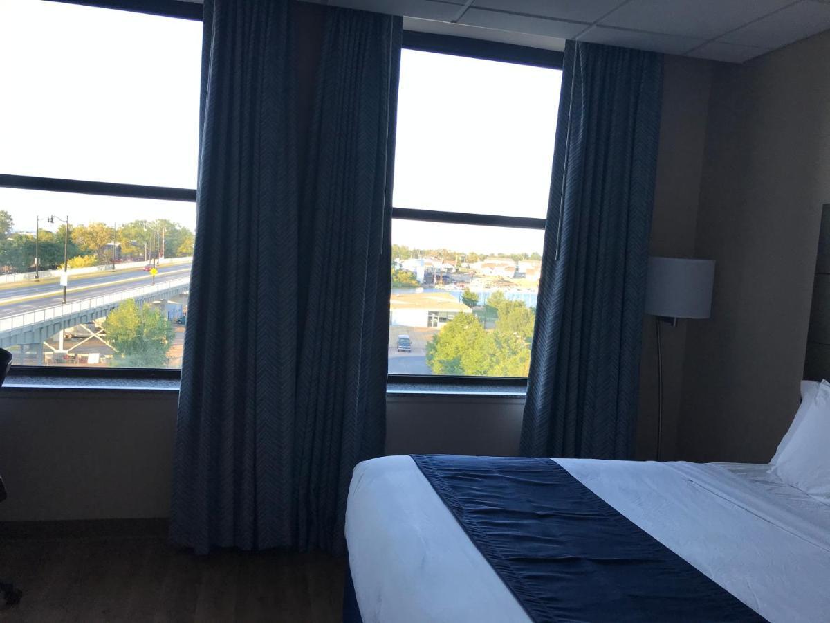 Ariel Broadway Hotel Lorain 外观 照片