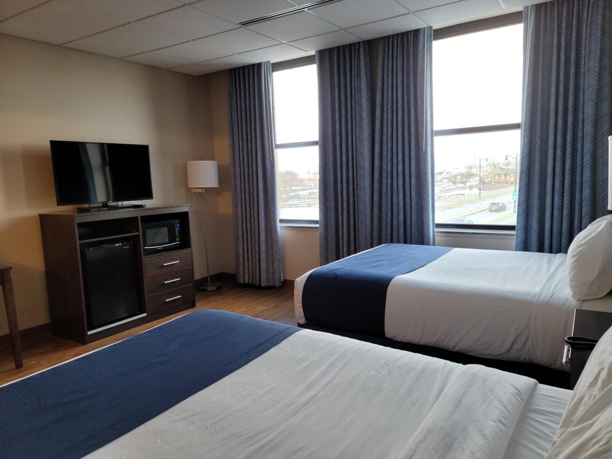 Ariel Broadway Hotel Lorain 外观 照片